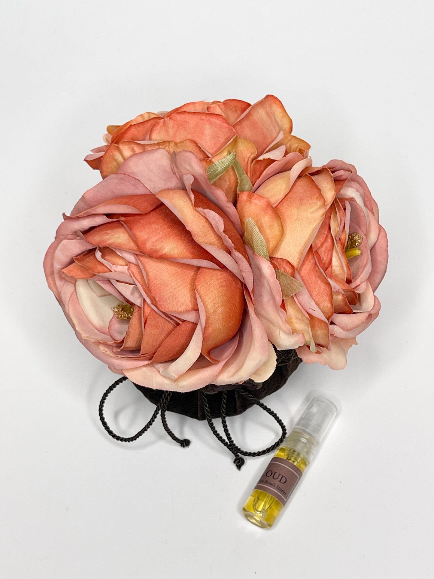 Small Bouquet "Three Golden Roses"